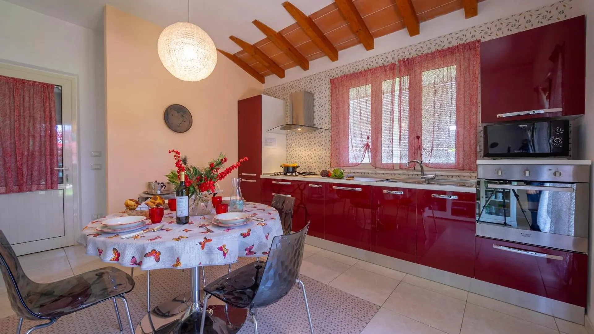 Villa Clara Few Km From The Sea - Happy Rentals بيتراسانتا