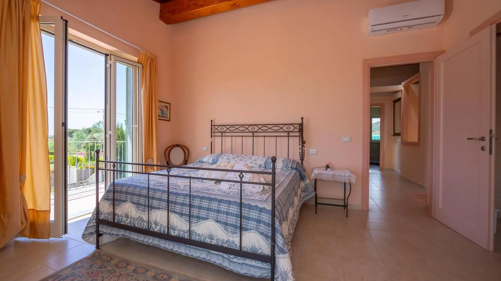 Villa Clara Few Km From The Sea - Happy Rentals بيتراسانتا